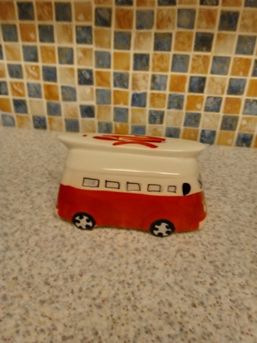 Vintage red white - red,